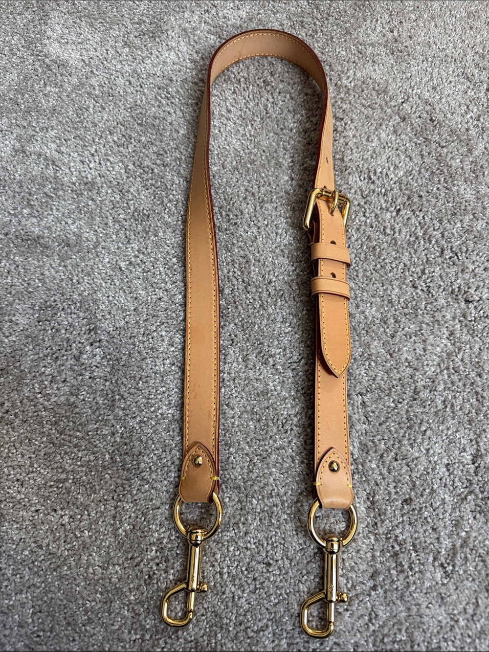 Large wide Louis Vuitton vachetta leather adjustable Crossbody strap EUC LV - Picture 1 of 6